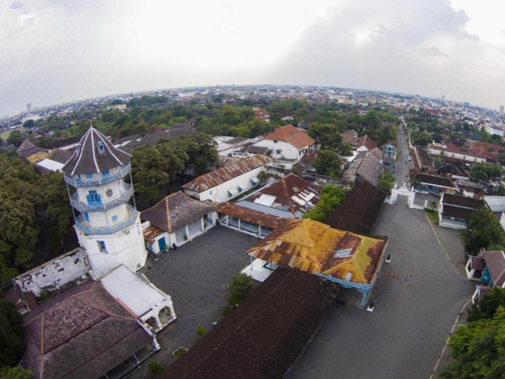 Grand Amira Hotel Solo, Azana Hotels Collection Kültér fotó