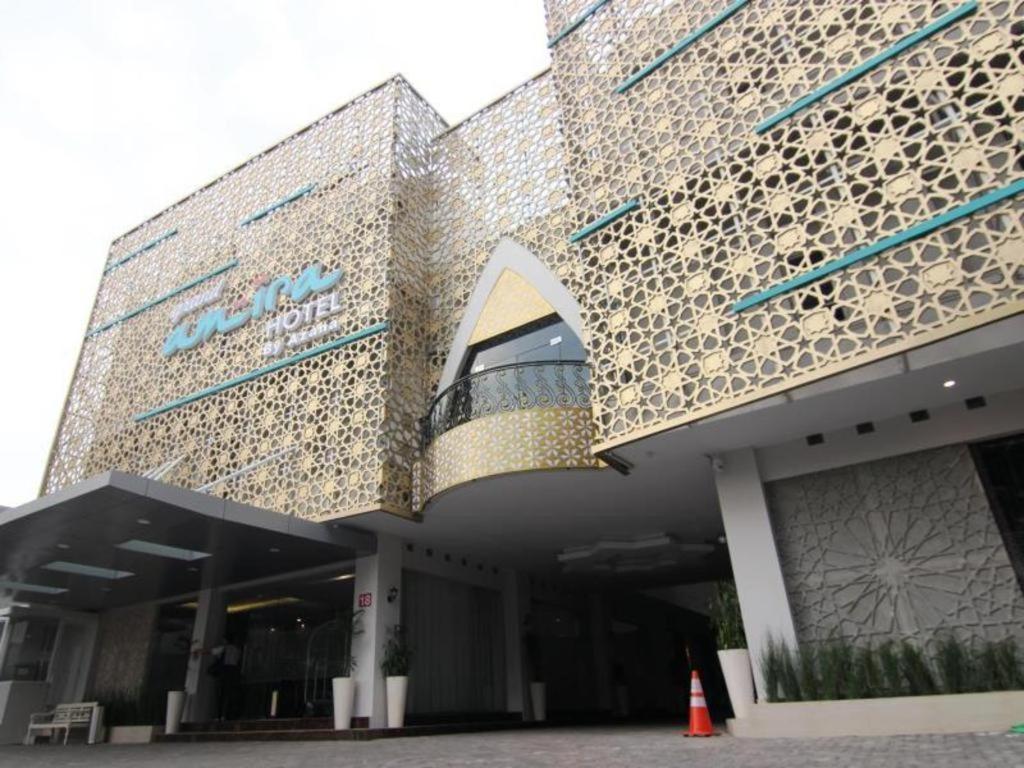 Grand Amira Hotel Solo, Azana Hotels Collection Kültér fotó
