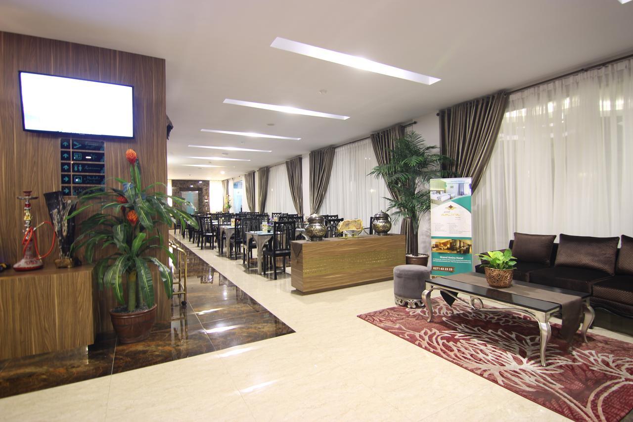 Grand Amira Hotel Solo, Azana Hotels Collection Kültér fotó