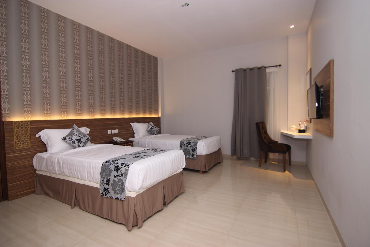 Grand Amira Hotel Solo, Azana Hotels Collection Kültér fotó